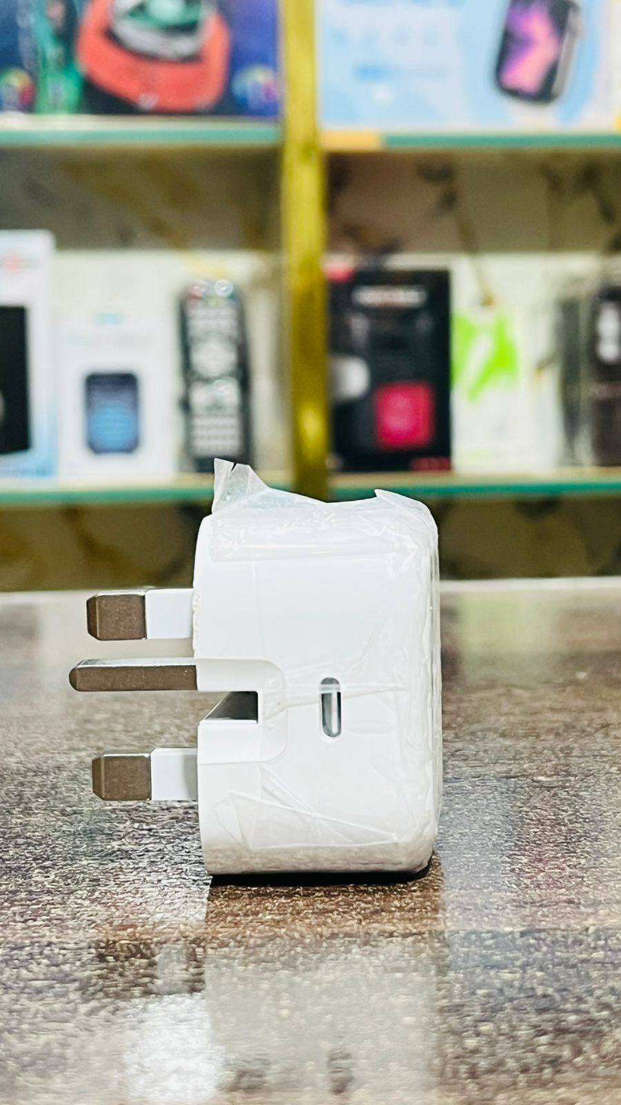 Apple 20W Fast Charger – Quick Charging Power Adapter for iPhone & iPad